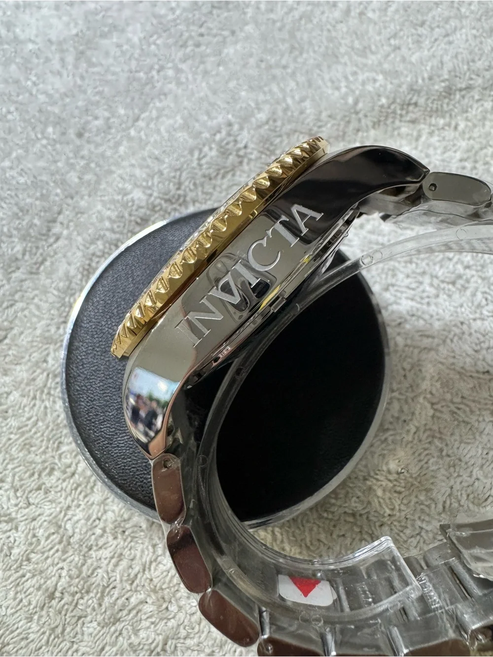 #185 Invicta diamond special edition Black Dial Men’s Watch with Gold-Tone Cryst